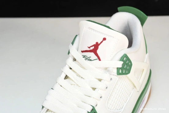 Pine  Green Retro  DR5415-103  DR5415-103 Jordan SB 4 0326